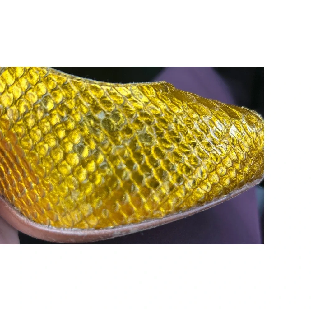 Mariana Peep Toe Heels Goldfish Gold‎ Snake Stiletto Pumps Women's Size 9